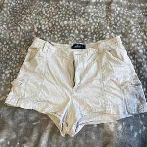 Hollister Ultra High-Rise Cargo Shorts